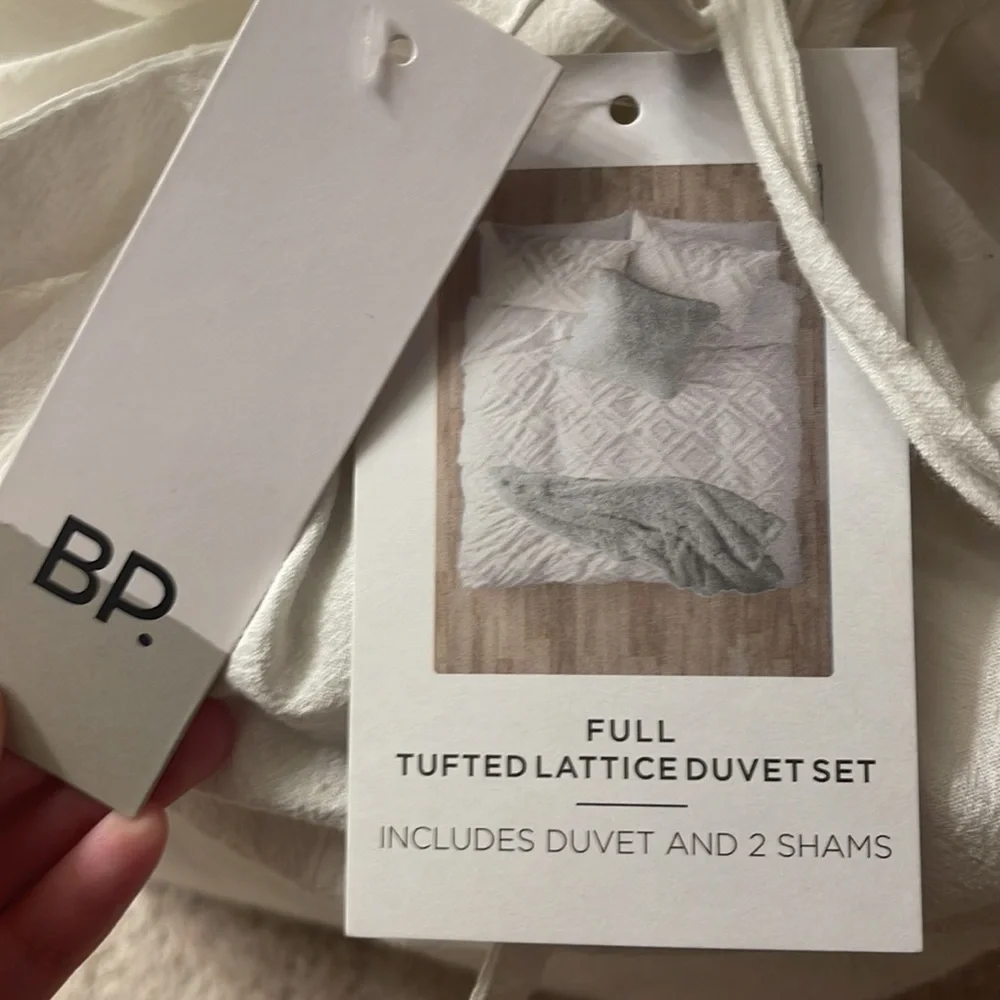 BP Tufted Lattice White Duvet Set - NWT - Full